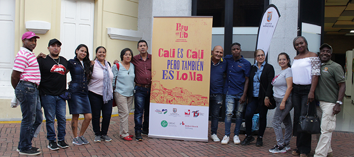 Members of the community of District 18 in Cali, at the launch of The PopuLab - Credit Universidad del Valle