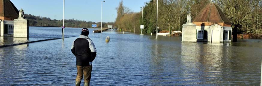 Flooding scene in Staines