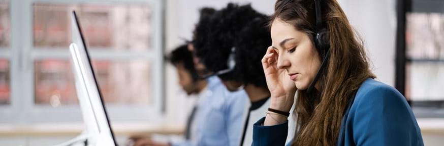 Contact centre advisors experience high levels of stress due to conditions at work