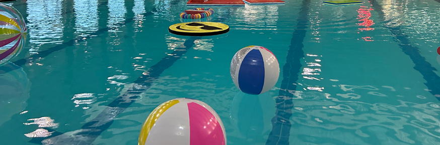 Swimming pool floats