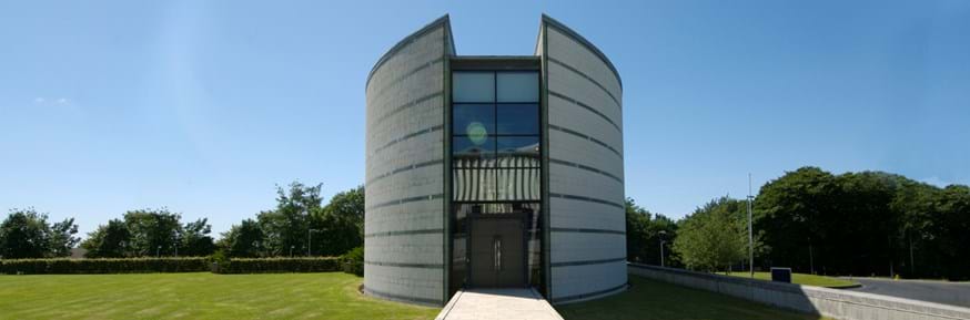 Image of the iconic Ruskin Library at Lancaster University